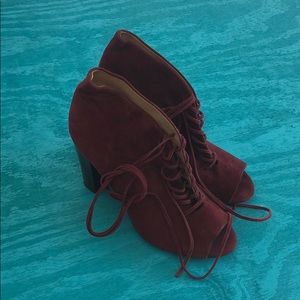 Splendid Janessa Open Toe Lace Up Booties.